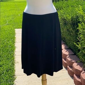 Axcess Women’s Short Black Skirt